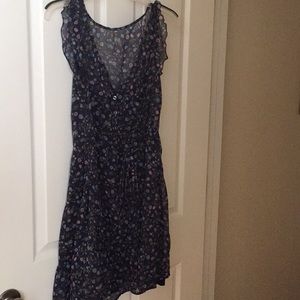 Pretty hollister floral dress 🌸